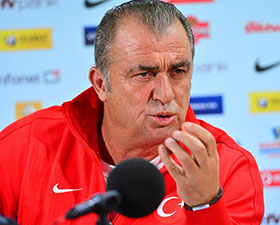 Futbolcular oruç tutacak mı? İşte Fatih Terim'in 'oruç' kararı