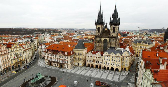 İslam karşıtı seminere protesto
