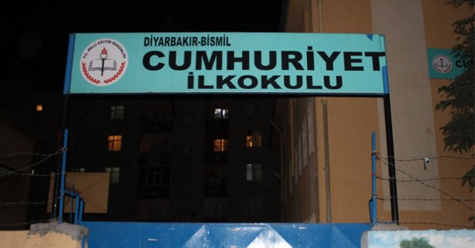 Teröristler Bismil’de anaokulu yaktı