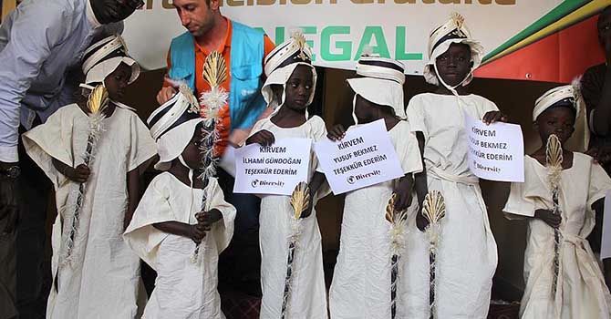 Senegal'de bin 200 çocuk sünnet ettirilecek