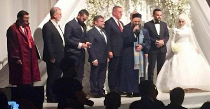 Cübbeli Ahmet Hoca'nın mutlu günü