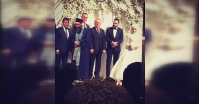 Cübbeli Ahmet Hoca: Kızımın gelinlik giymesine...