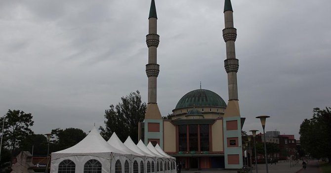 Camilere yurtdışından yapılan desteğin sonlandırılması önerisi