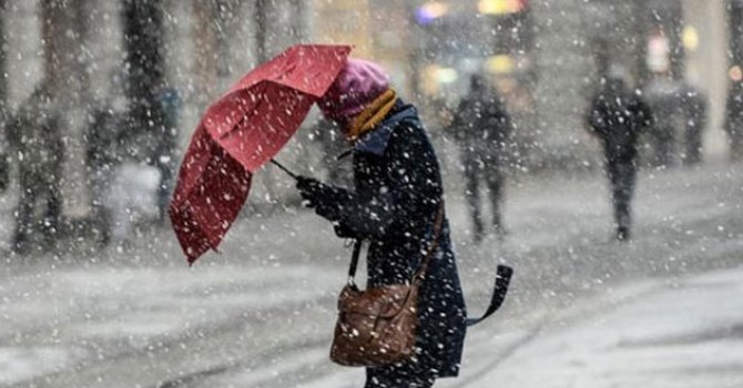 Erzincan'a mayıs ayında kar yağdı
