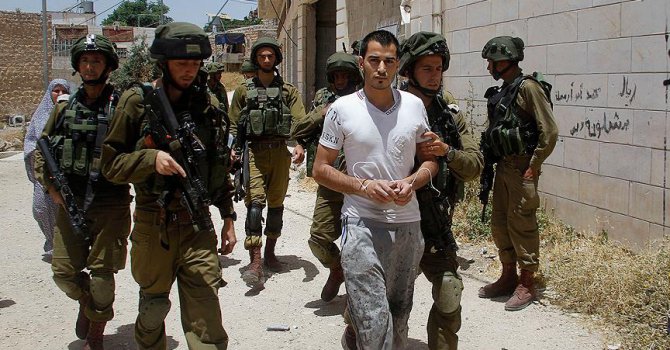 İsrail bir ayda 471 Filisintinliyi gözaltına aldı