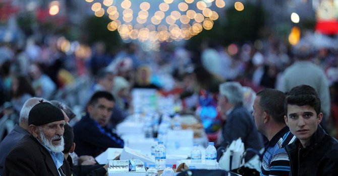 Ramazan sofraları binlerce kişiyi misafir edecek