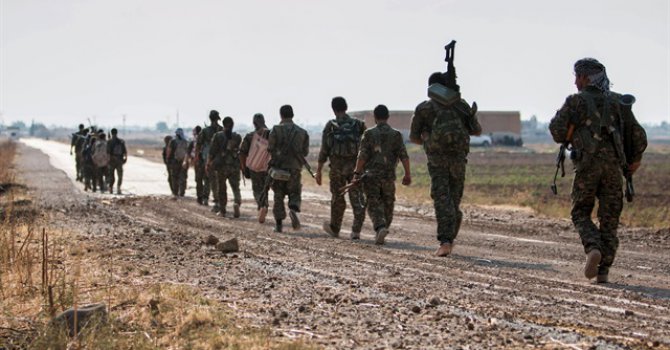 Esed DAEŞ bahanesiyle Rakka'ya girdi