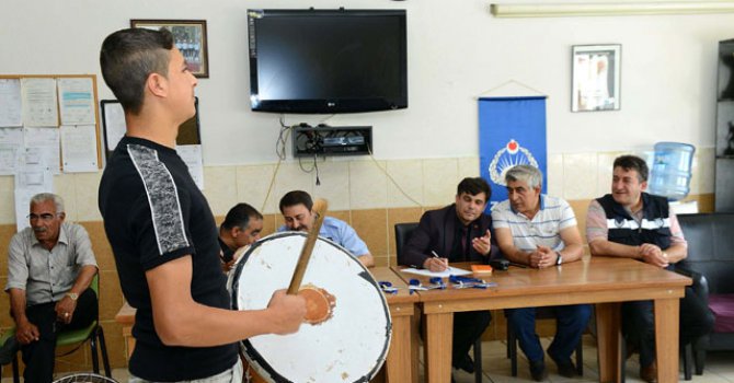 Davulcular "mani" testinden geçti