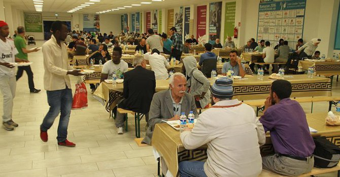 Almanya'da ilk iftar