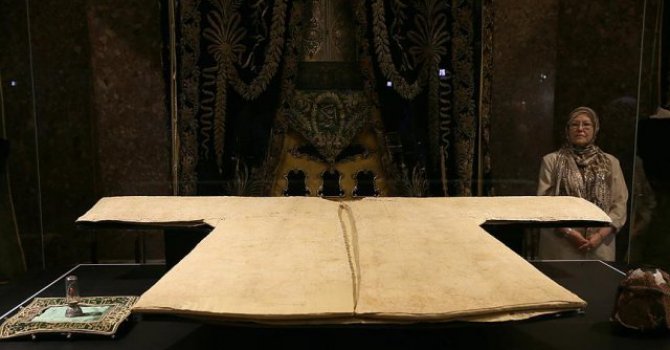 7 Kıtadan Hırka-i Şerif'i görmeye geliyorlar