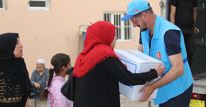 Diyanet Vakfı'ndan Afrinli sivillere Ramazan yardımı