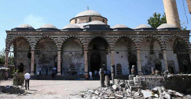 'Terörün camileri hedef alması utanç vesilesidir'