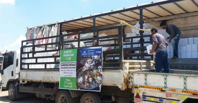 Halep'e Ramazan yardımı