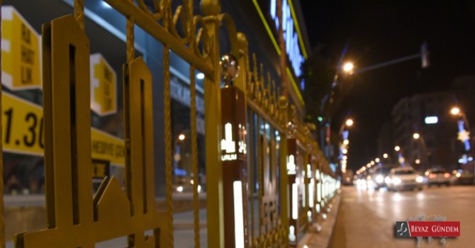 Erzurum'da Ramazan'da Caddeler bir başka güzelleşti
