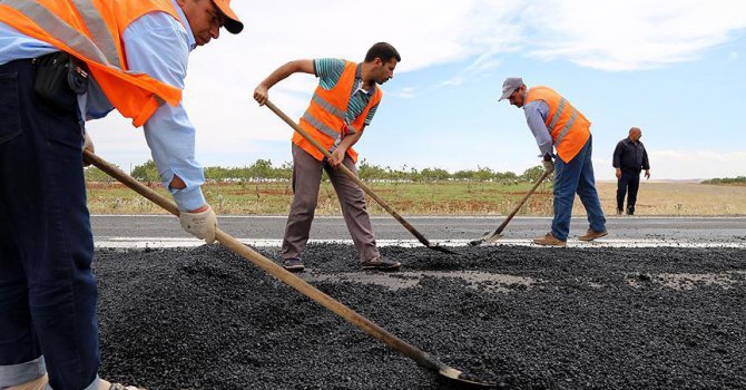 Karayolları işçilerinin zorlu ramazan mesaisi