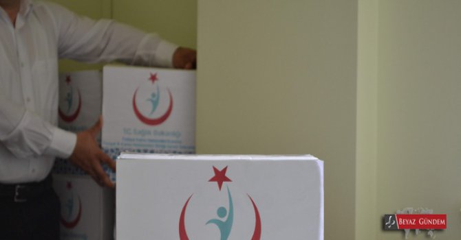 Sağlıkçılardan ihtiyaç sahibi ailelere Ramazan yardımı
