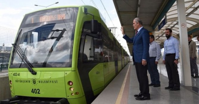 Bursa’da üretilen yerli vagonlar raylara indi