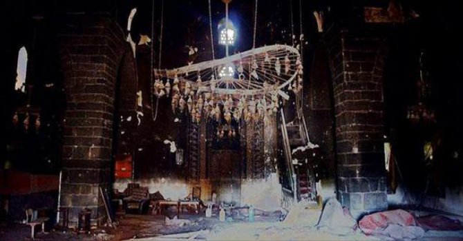 PKK cami ve kiliseleri de yaktı yıktı..