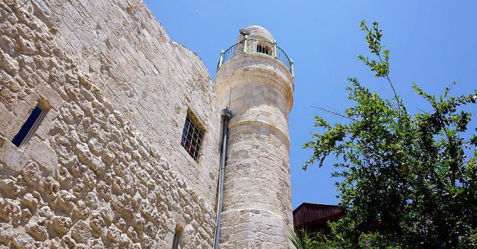 Filistin'de 45 cami restore edildi