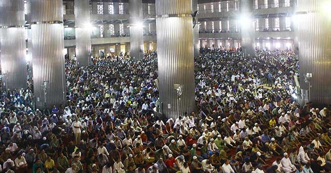 2016 İstanbul-Ankara-İzmir bayram namazı saati kaçta? İl il Ramazan Bayramı namaz saatleri