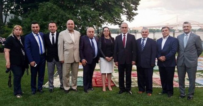 New York Belediye Başkanı'ndan iftar yemeği