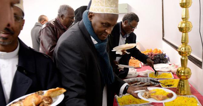 Avustralya’daki sokak iftarında 2 bin kişi buluştu