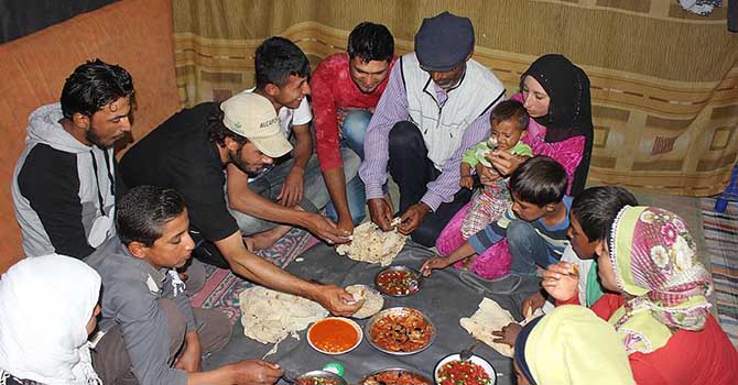 'Irgat çadırı'nda iftar telaşı