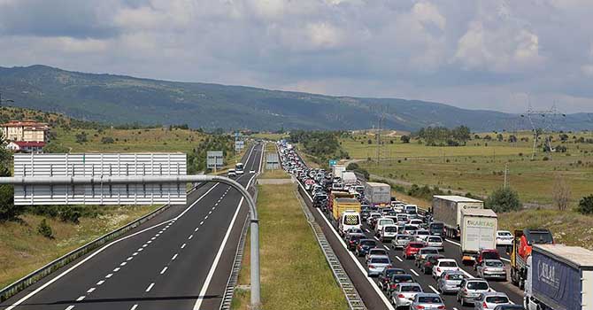 Yollarda Ramazan bayramı yoğunluğu