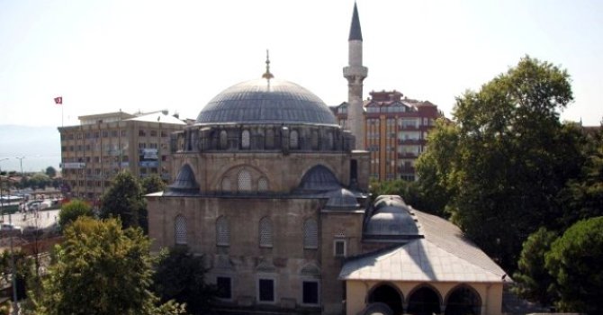 Osmanlı Şaheseri Pertev Paşa Camii 437 Yıldır Sapasağlam Ayakta