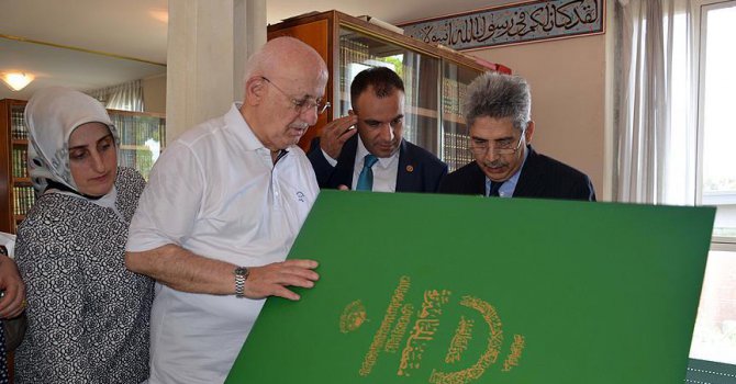 TBMM Başkanı Kahraman Roma Camisi'ni ziyaret etti