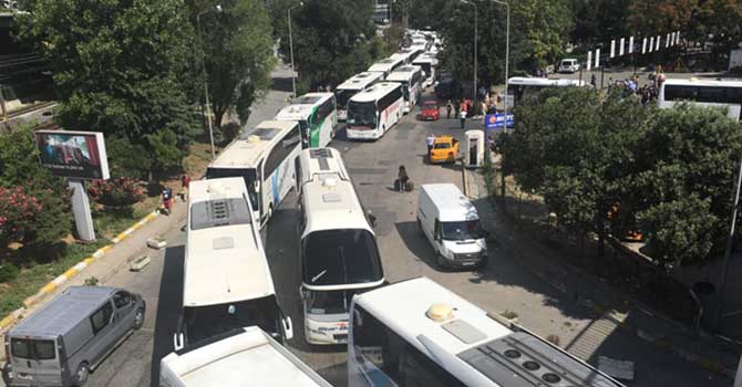 Bayrampaşa Otogarı tıklım tıklım!