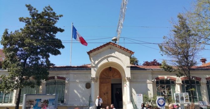 Fransa, Türkiye’deki Diplomatik Temsilciliklerini Kapattı