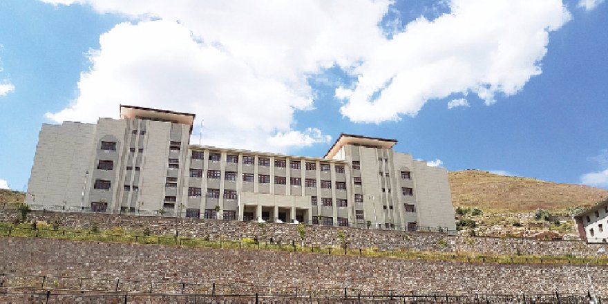 Ankara’nın ilk Fen ve Sosyal Bilimler Kız İmam Hatip Lisesi