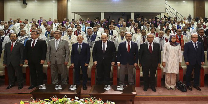 YÖK'te rektörlerle 'acil toplantı'