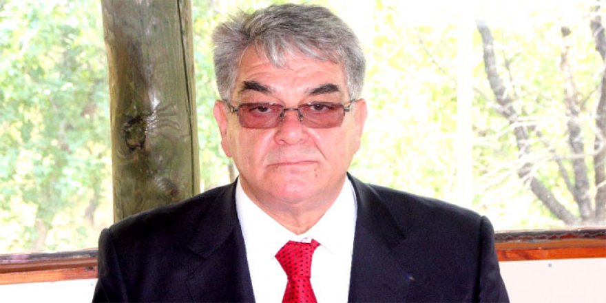 Başkan ezan ve selayı kestirdi mi?