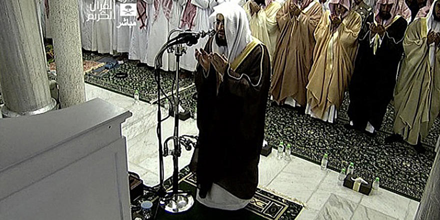 Kabe İmamı darbe girişimi sonrası Türkiye için böyle dua etti