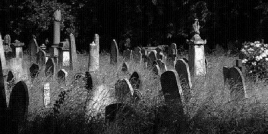 Kadir Topbaş'tan "Vatan Hainleri Mezarlığı" Açıklaması