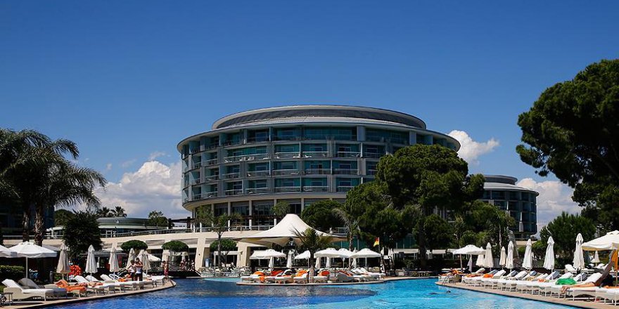 TÜROFED Yönetim Kurulu Başkanı Ayık: Tatilini kesen veya ertelemek isteyenlere iade yapılacak