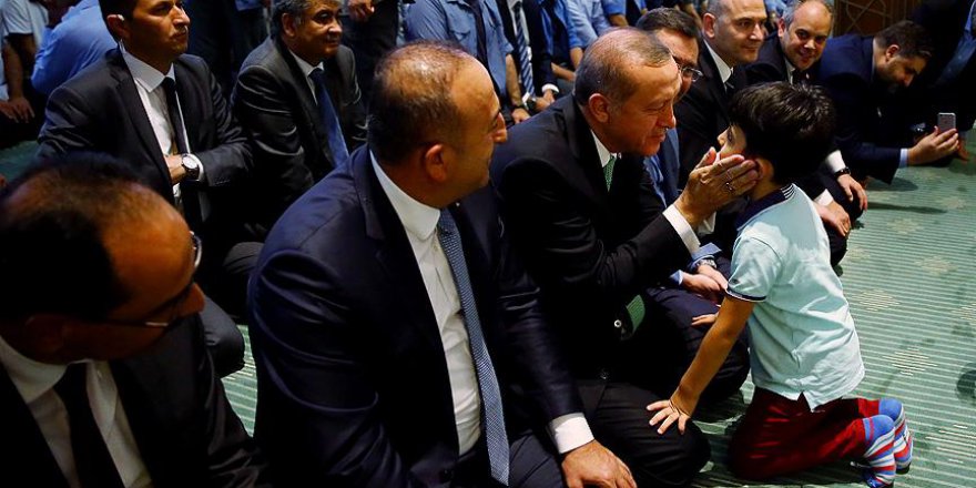 Erdoğan Millet Camisi'nde vatandaşlarla bir araya geldi