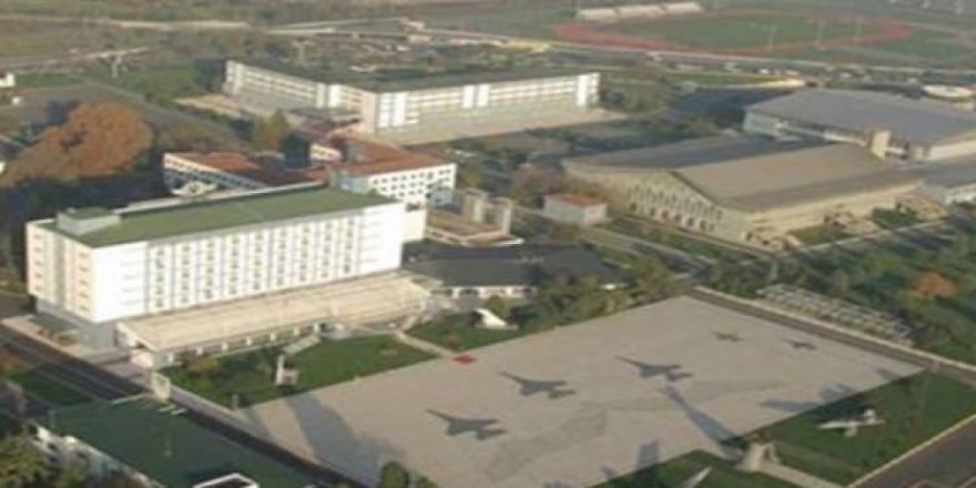 Kapatılan harp okullarının öğrencileri askerlik yapacak mı?