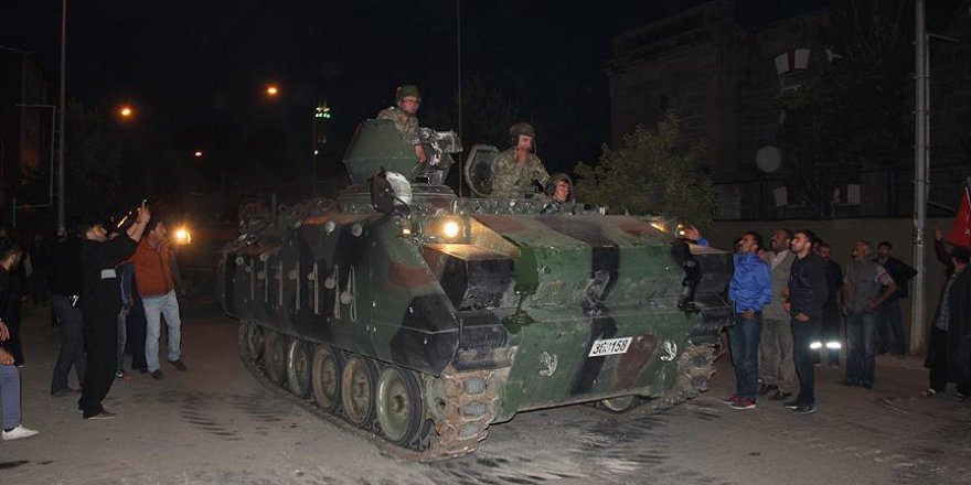 'FETÖ'nün darbe girişimi ABD'de yaşansa ne olurdu?'