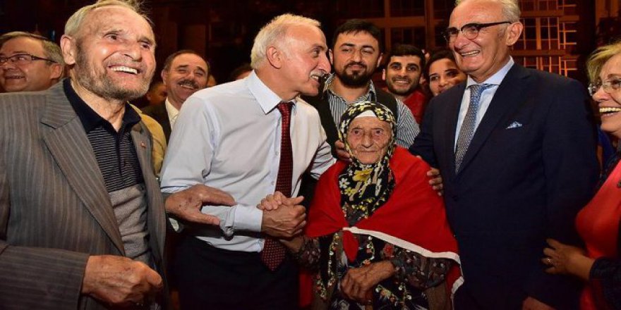 'Asırlık çınar'ın demokrasi nöbeti