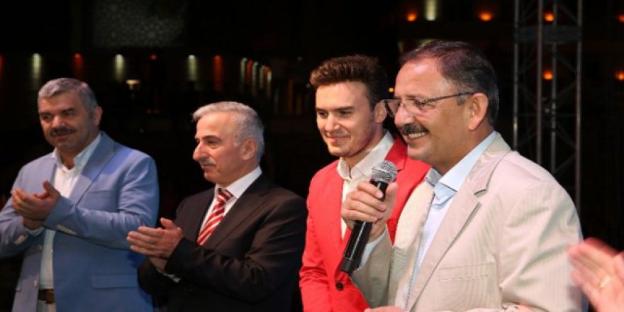 Açılışı Mustafa Ceceli yaptı