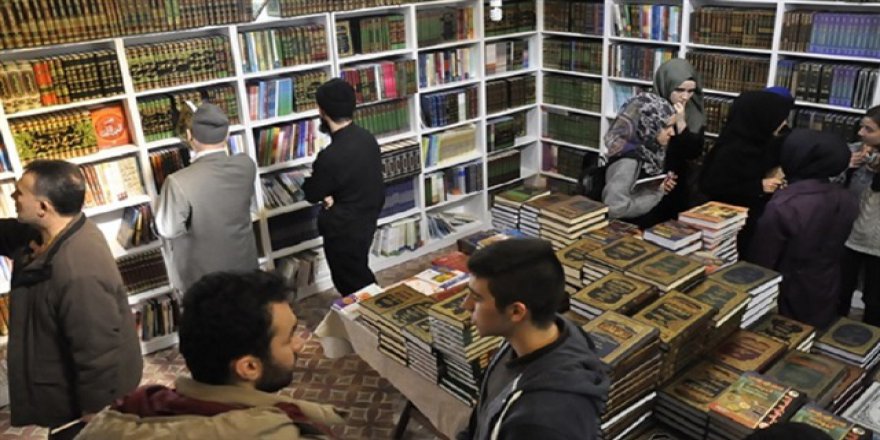 Arapça Kitap Fuarı açılıyor