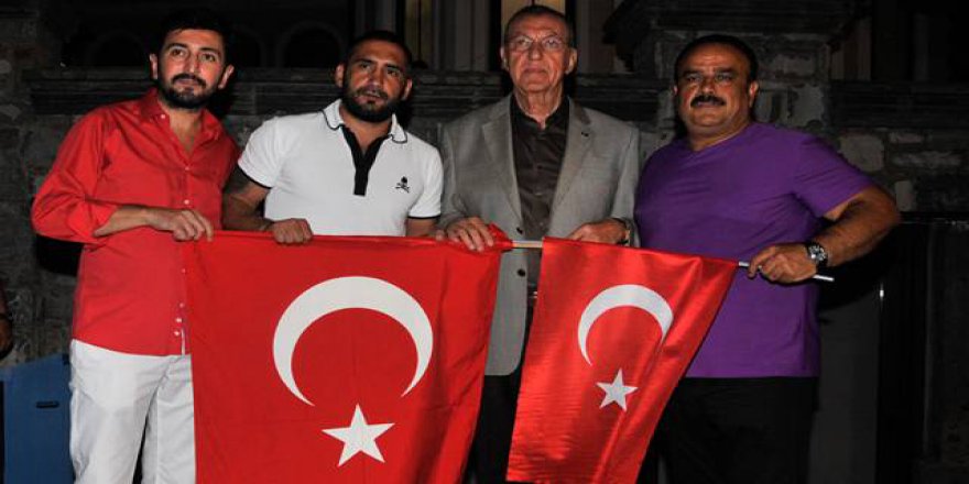 Eski Milli Futbolcu'dan Şok FETÖ itirafı