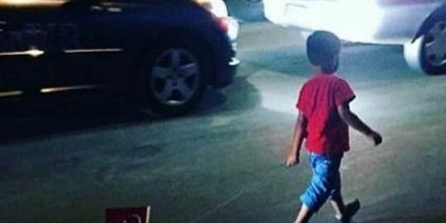 Memleketi için nöbet tutan Sakaryalı küçük çocuk