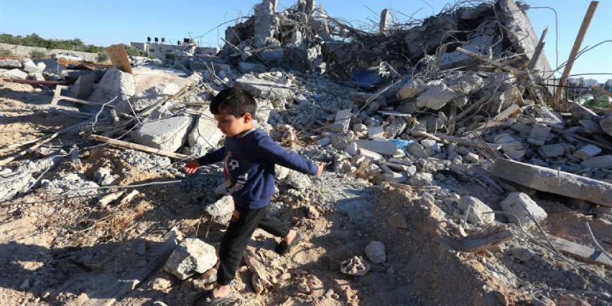 İşgalci İsrail yıkıma devam ediyor