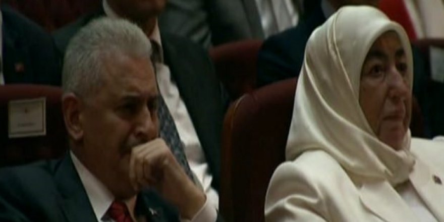 Devletin zirvesi gözyaşlarına boğuldu