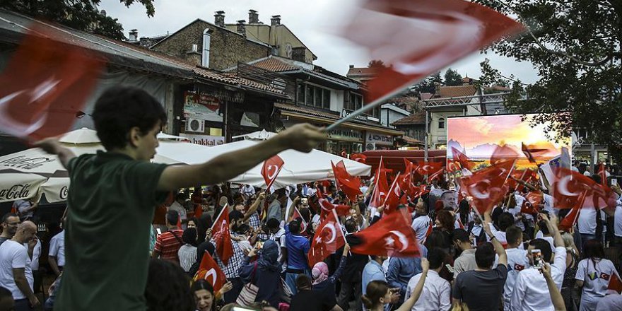 Saraybosna'da "demokrasi nöbeti"