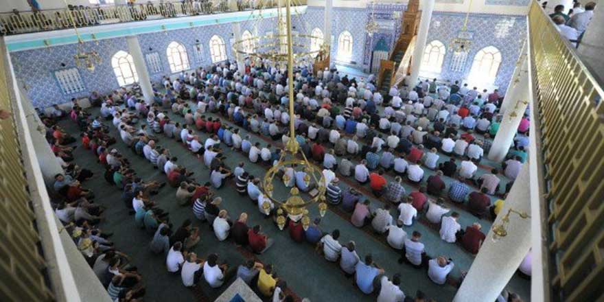 Darbe şehitleri için Türkçe, Kürtçe ve Arapça mevlit okutuldu